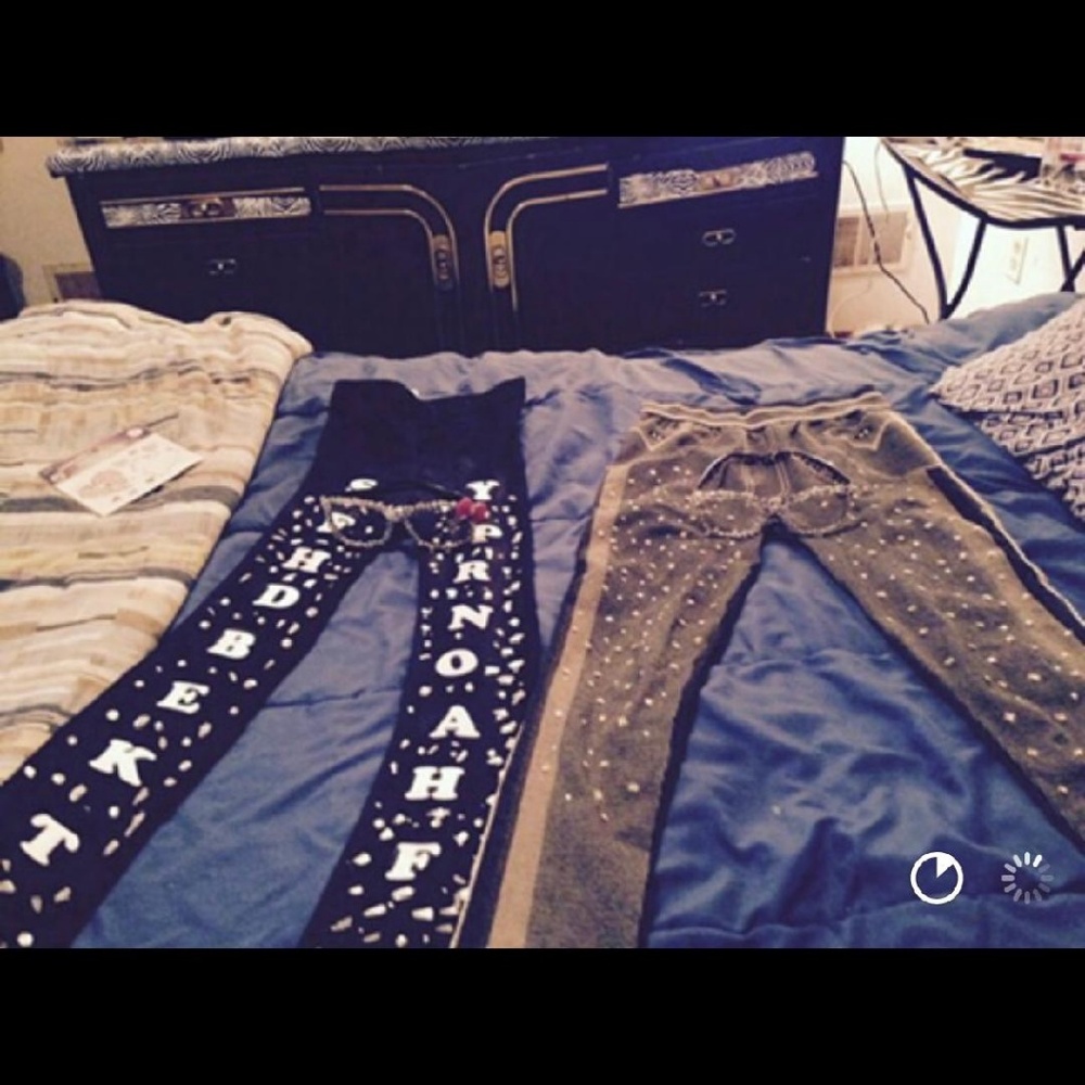 items - Picture 5 of 5